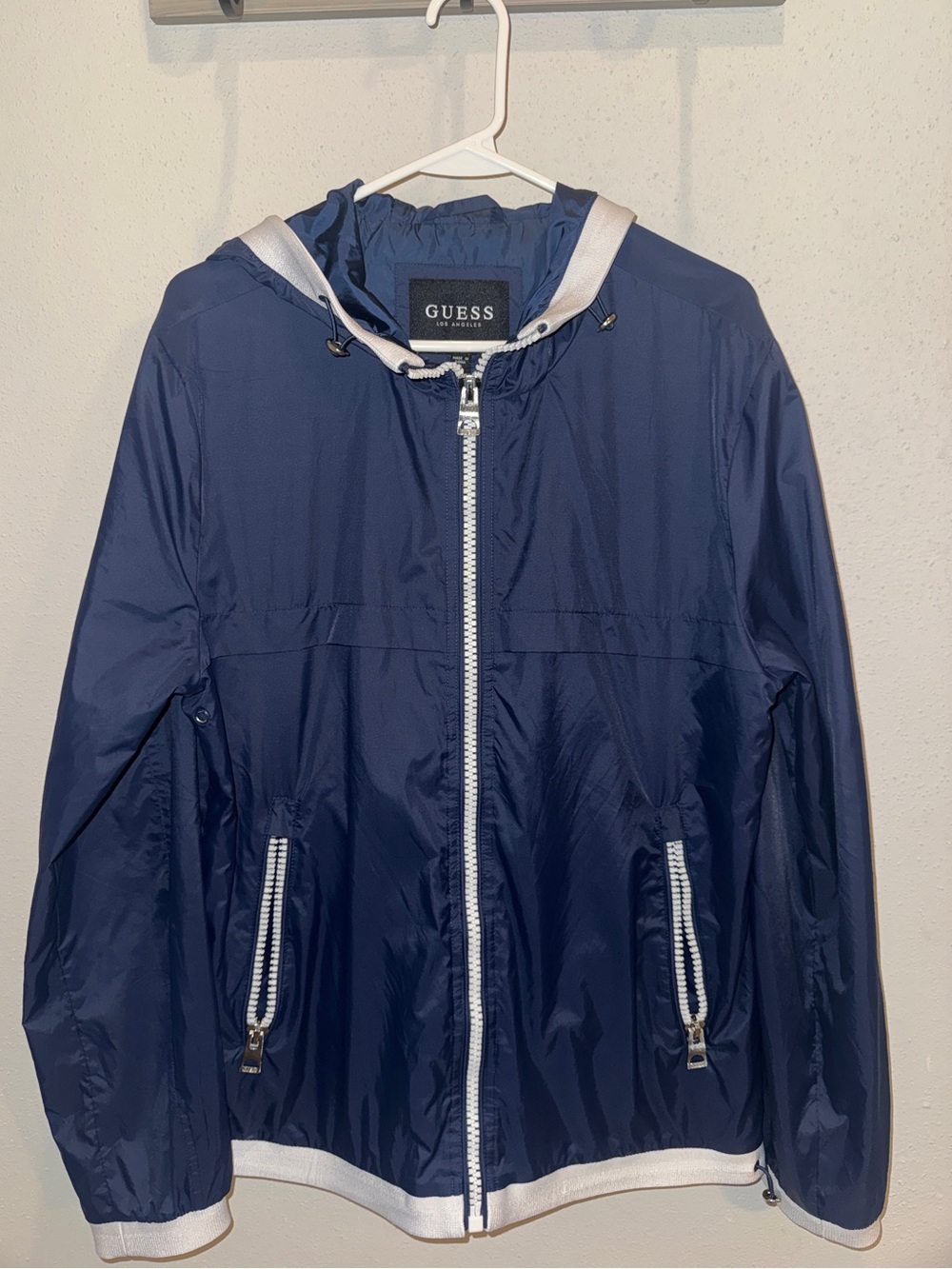 Men’s GUESS Hooded Windbreaker